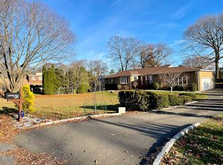 43 Webb Rd, Fairfield, CT 06825