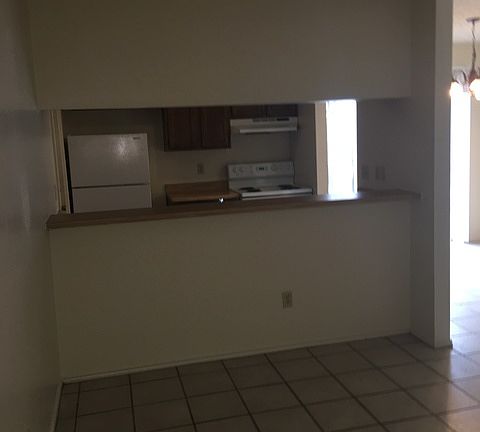 4th image of 5240 Gawain Dr