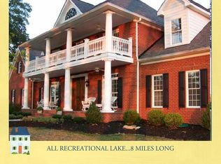 121 Windjammer Ln, Stokesdale, NC 27357