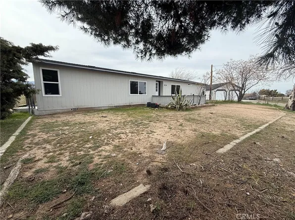 8734 Nevada Rd, Phelan, CA 92371