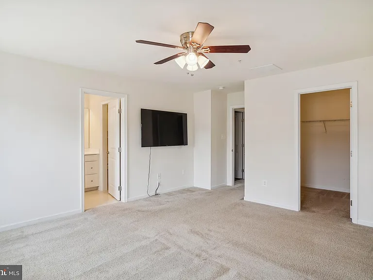 5934 Jefferson Commons Way — Photo 15