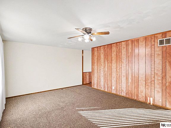 4th image of 7118 Kearney Ave