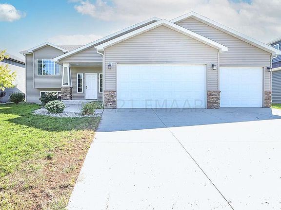 2nd image of 1416 35th Street Cir S
