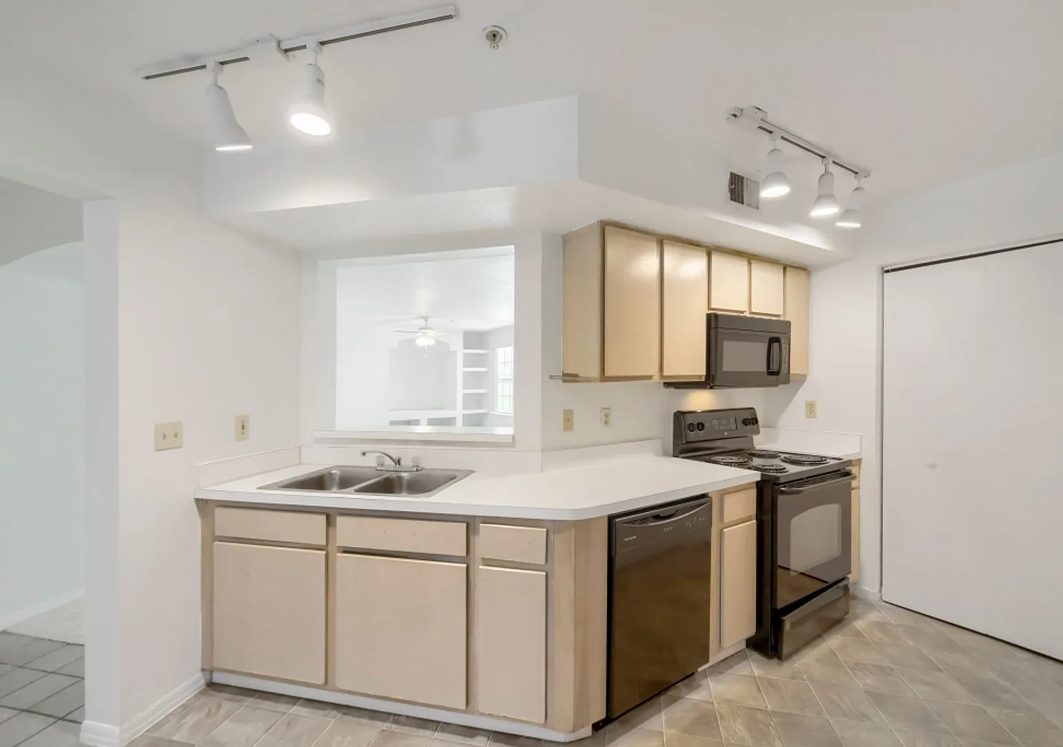 Beautiful Apartment for Rent in Bermuda Dunes Condominiums! — Photo 4
