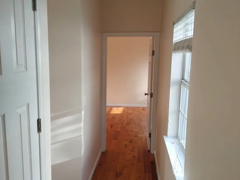 2255 N Prieur St — Photo 6
