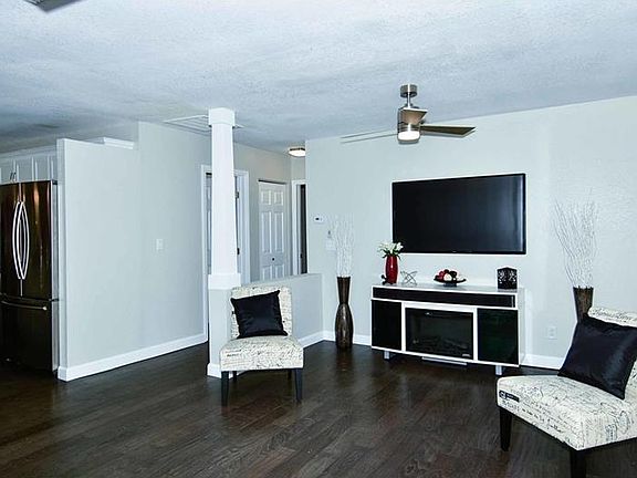 4th image of 4719 W Bay Vista Ave