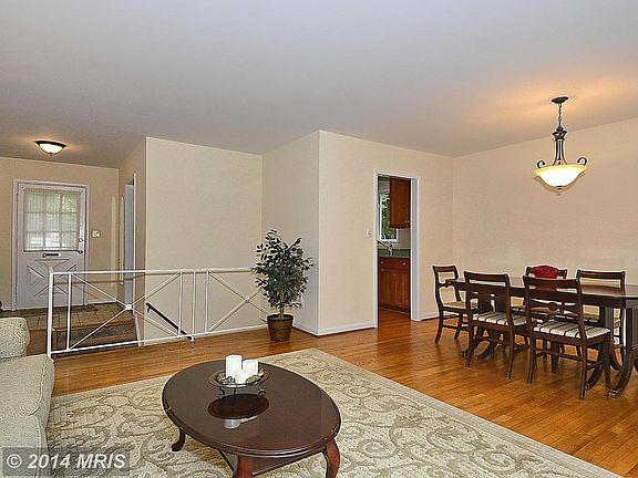 5th image of 4212 Warner St