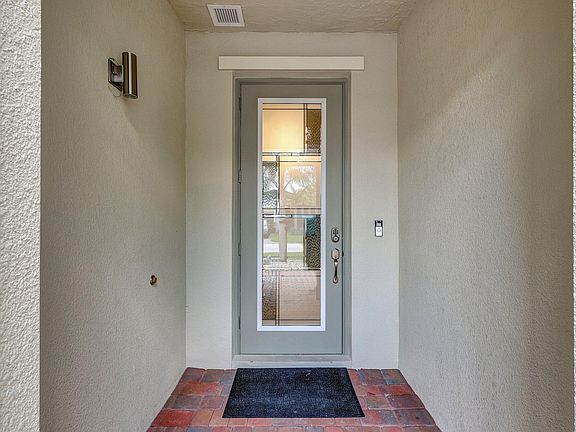 5th image of 9685 SW Chestwood Avenue