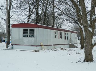 505 Broadway St, Fairfield, IL 62837