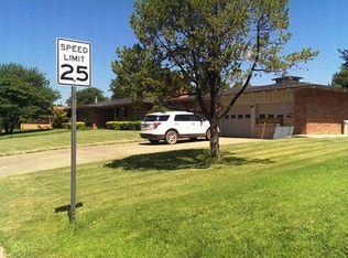 3402 Grandview St, Plainview, TX 79072