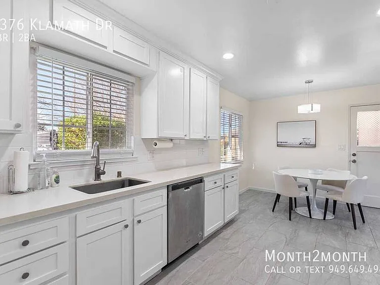 1376 Klamath Dr — Photo 10