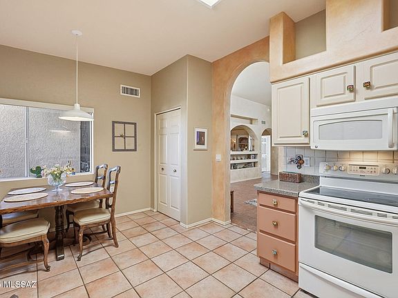 5th image of 575 W Via Rosaldo