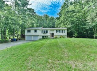137 Spicer Rd, Thompson, CT 06277