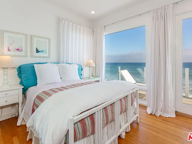 25212 Malibu Rd — Photo 31