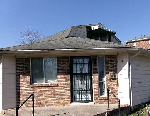 4 Wood Hill Ct photo 1