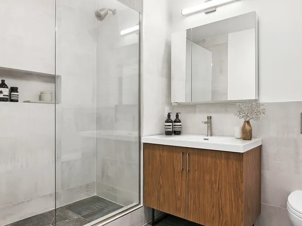 10 Grand Avenue image 5 of 7