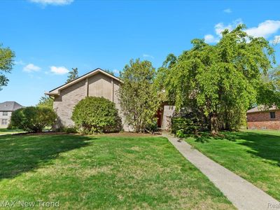 3875 Wayfarer Dr, Troy, MI, 48083