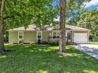5702 N Highland Ave, Kansas City, MO, 64118