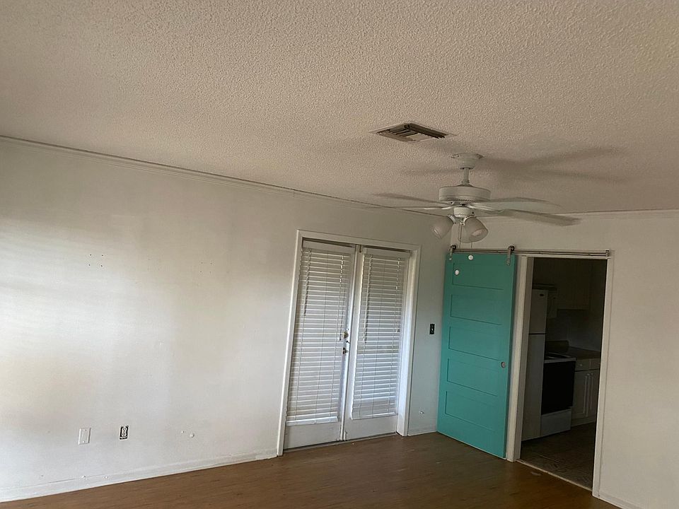 2nd image of 4125 S Macdill Ave