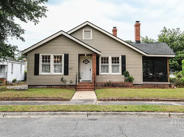 2206 E 39th Street, Savannah, GA 31404