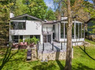 3239 Kennebec Rd, Pittsburgh, PA 15241