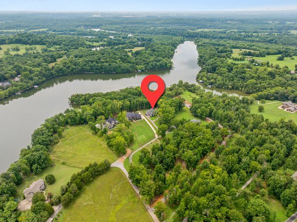 655 Flippen Rd, Lebanon, TN 37087