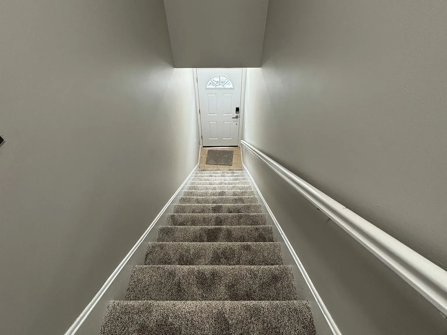 3 bed, 1500 sqft, $3,000 — Photo 3