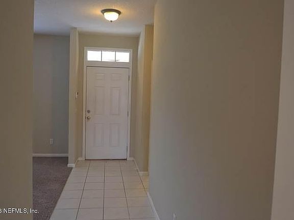 4th image of 1213 Peabody Dr E