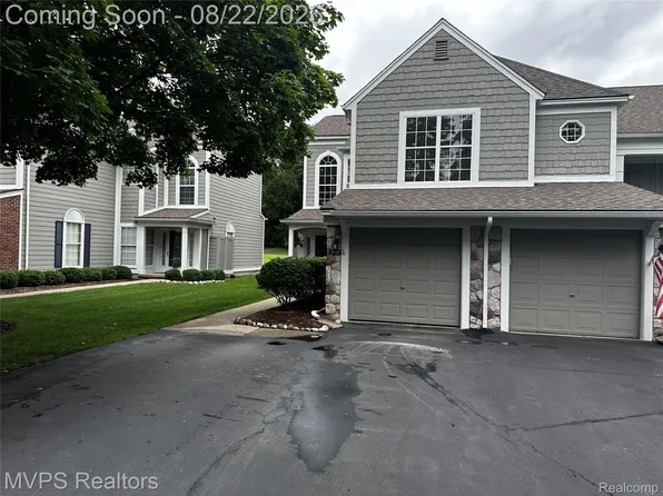 1945 Eagle Pointe #72, Bloomfield Hills, MI 48304