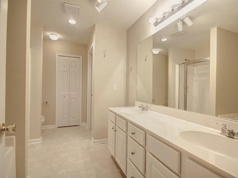 453 Grayson Way — Photo 11