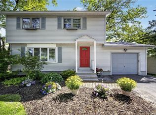 108 Richards Rd, Camillus, NY 13031