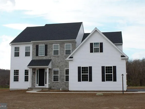 2680 Imperial Crest Ln Lot 17, Hellertown, PA 18055