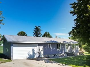 421 3rd St SW, Bagley, MN 56621