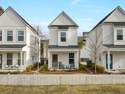 1531 Foster Creek Rd, Hanahan, SC, 29410