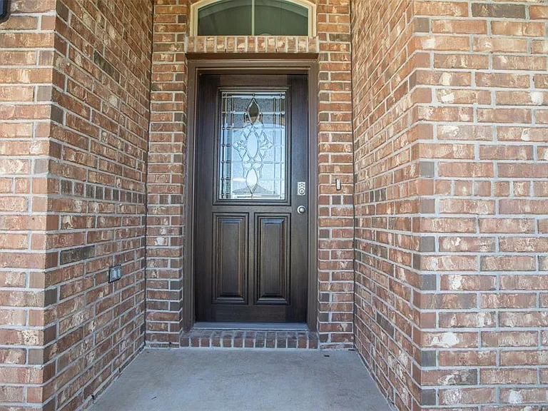 18435 Grayson Bluff Way — Photo 3