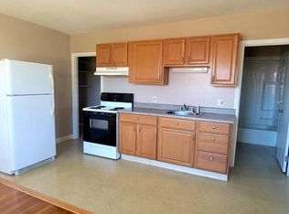 103 5th St, Fall River, MA 02721