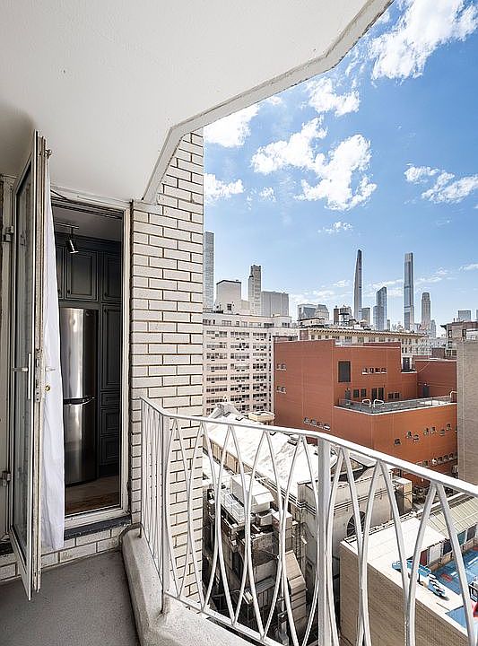1st image of 1160 3rd Ave APT 10C