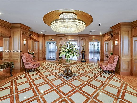 2nd image of 700 Biltmore Way APT 504