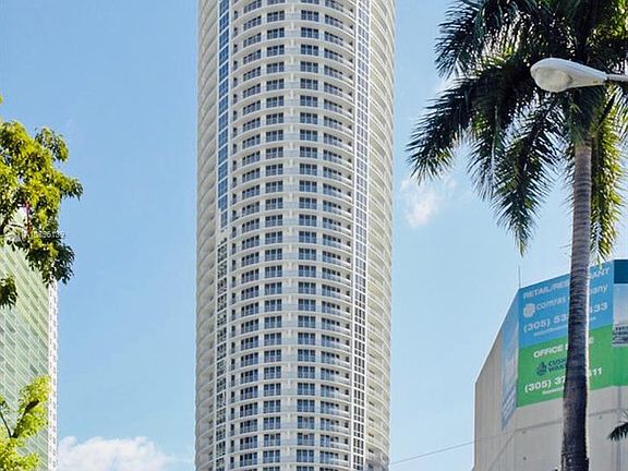 2nd image of 1750 N Bayshore Dr #2