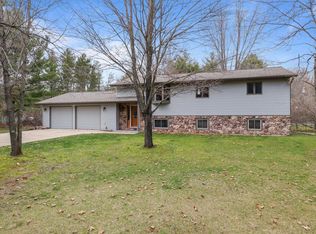 13678 Forest Hill Dr, Nekoosa, WI 54457