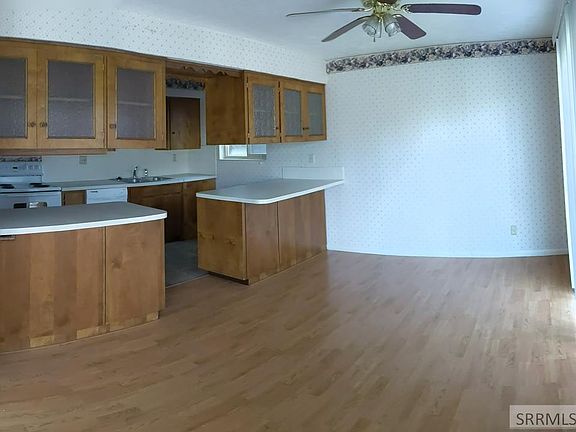 3rd image of 700 E Elva St #700-2