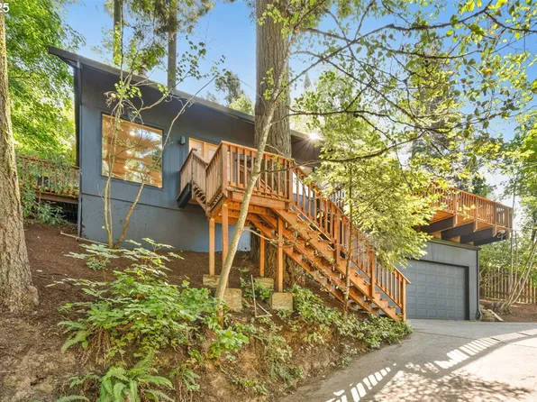 4130 SW Chesapeak Ave, Portland, OR 97239