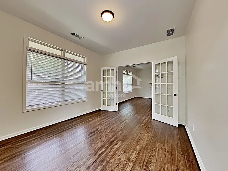 826 Durham Ct — Photo 24