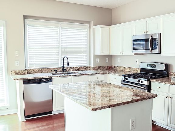 5th image of 3905 Ancroft Cir