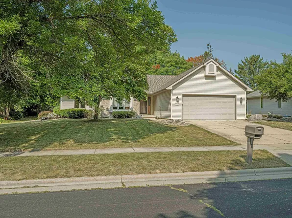 5602 Chestnut Ln, Mc Farland, WI 53558