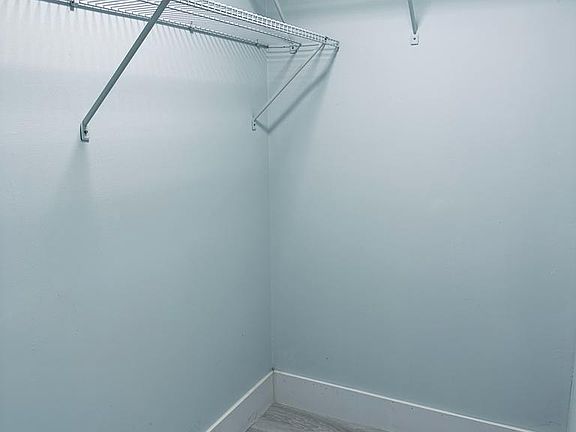 4th image of 1150 NE 191st St #35