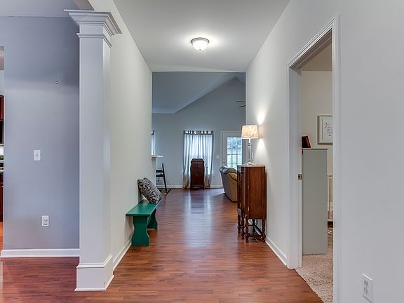 4th image of 3 Glenlocke Ct