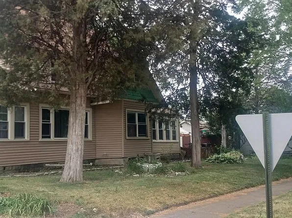 412 N Grand Ave, Bradley, IL 60915