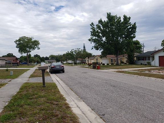 4th image of 1725 N Conrad Ave
