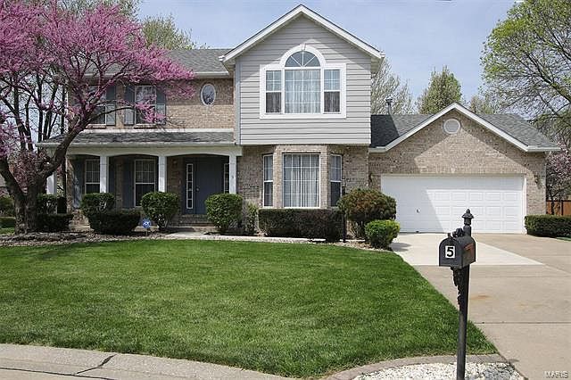 1st image of 5 Churchill Ct